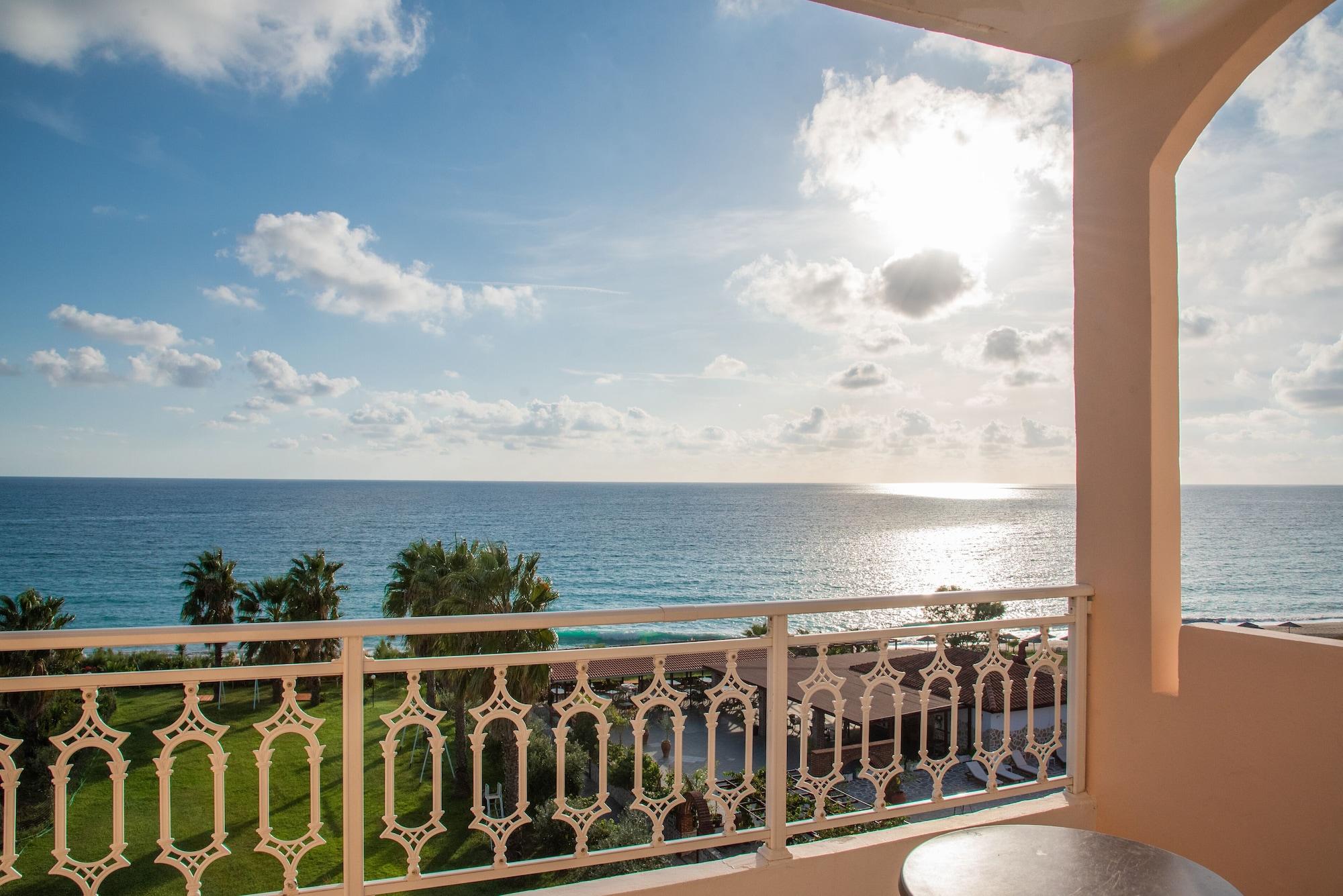 Poseidon Beach Hotel Kastrosikia Bagian luar foto