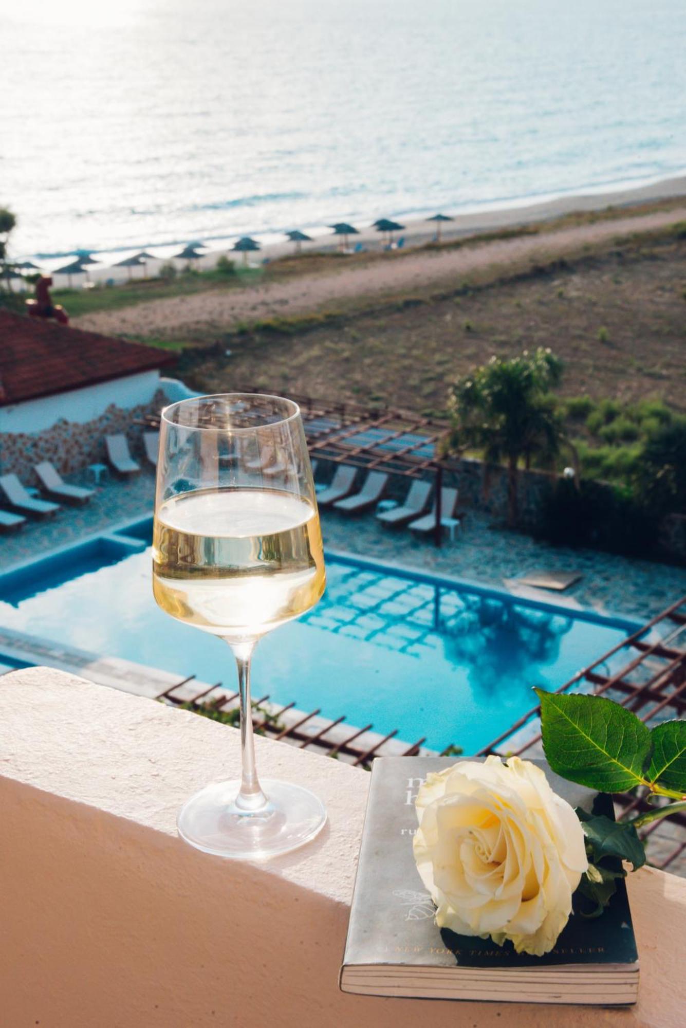 Poseidon Beach Hotel Kastrosikia Bagian luar foto