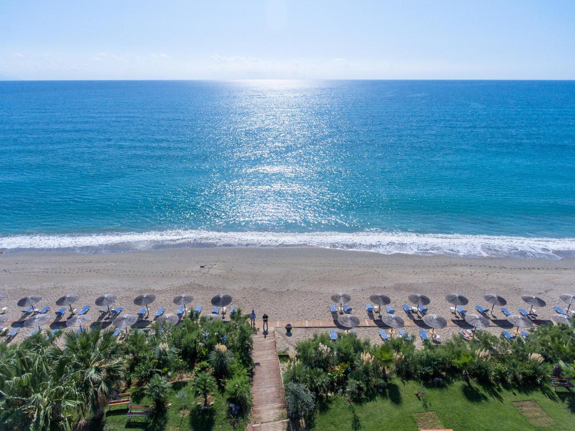 Poseidon Beach Hotel Kastrosikia Bagian luar foto