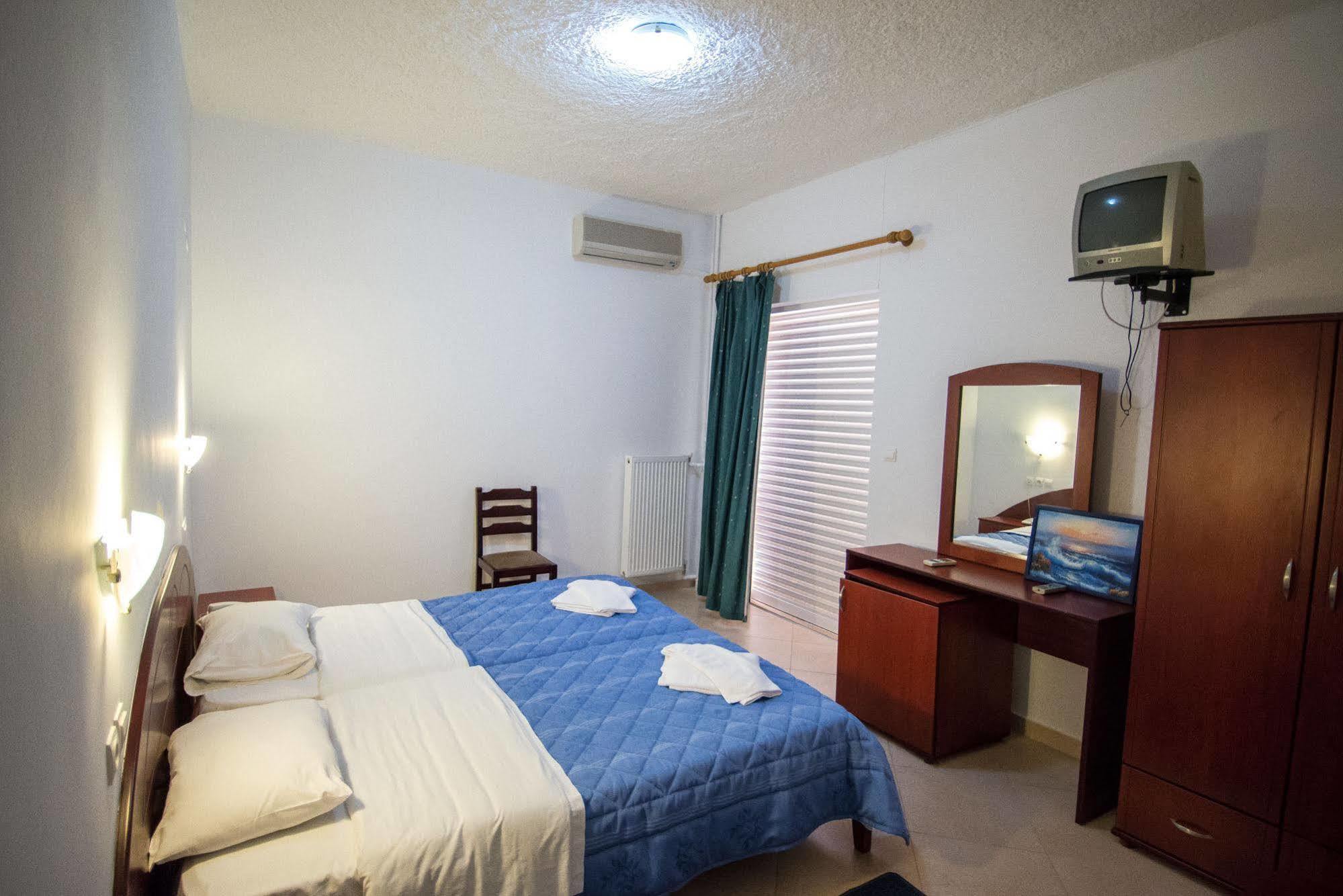 Poseidon Beach Hotel Kastrosikia Bagian luar foto