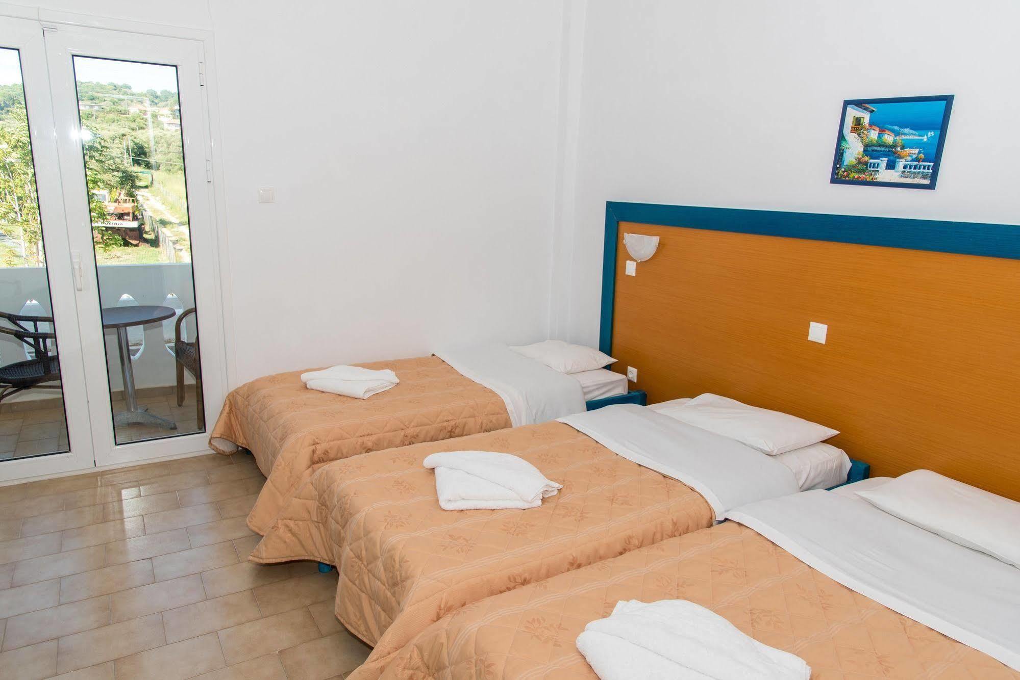 Poseidon Beach Hotel Kastrosikia Bagian luar foto